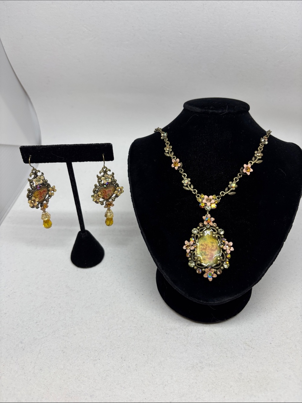 Beautiful Victorian Revival Floral Necklace and Dangle Earrings